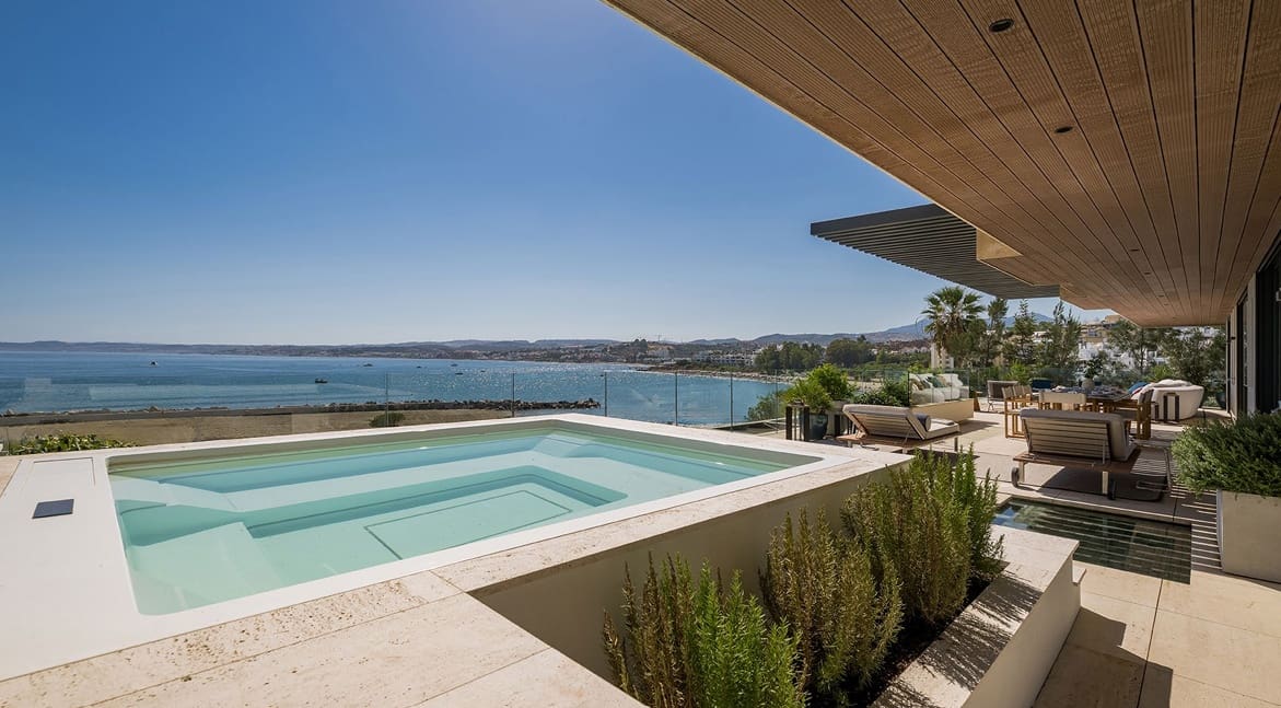 4 soverom Leilighet til salgs i Estepona med svømmebasseng garasje - € 5 700 500 (Ref: 10115498)