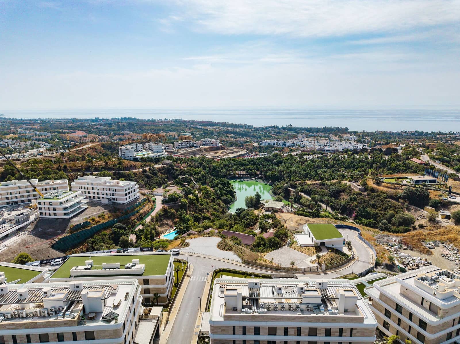 2 slaapkamer Appartement te koop in Estepona met zwembad garage - € 1.175.000 (Ref: 10118911)