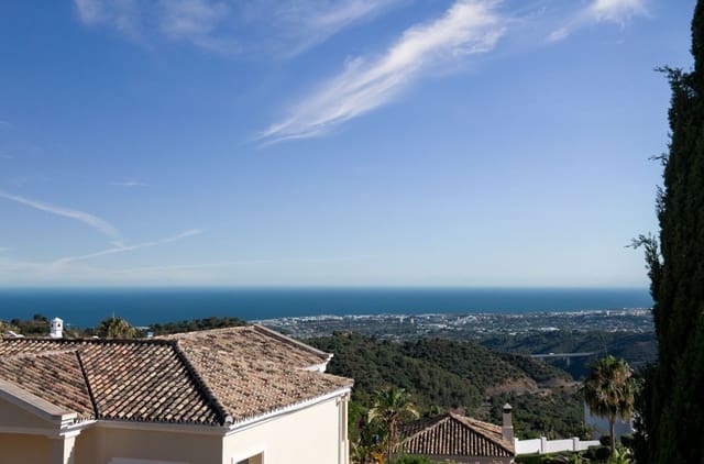 4 quarto Moradia para venda em Marbella com piscina garagem - 2 200 000 € (Ref: 10133163)