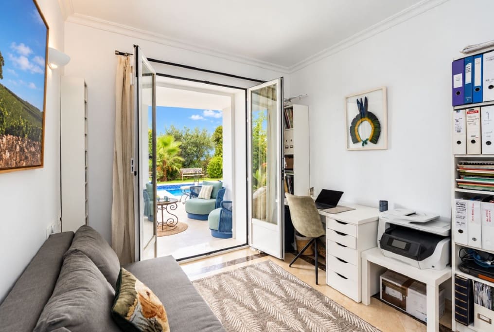 4 quarto Moradia para venda em Marbella com piscina garagem - 2 200 000 € (Ref: 10133163)