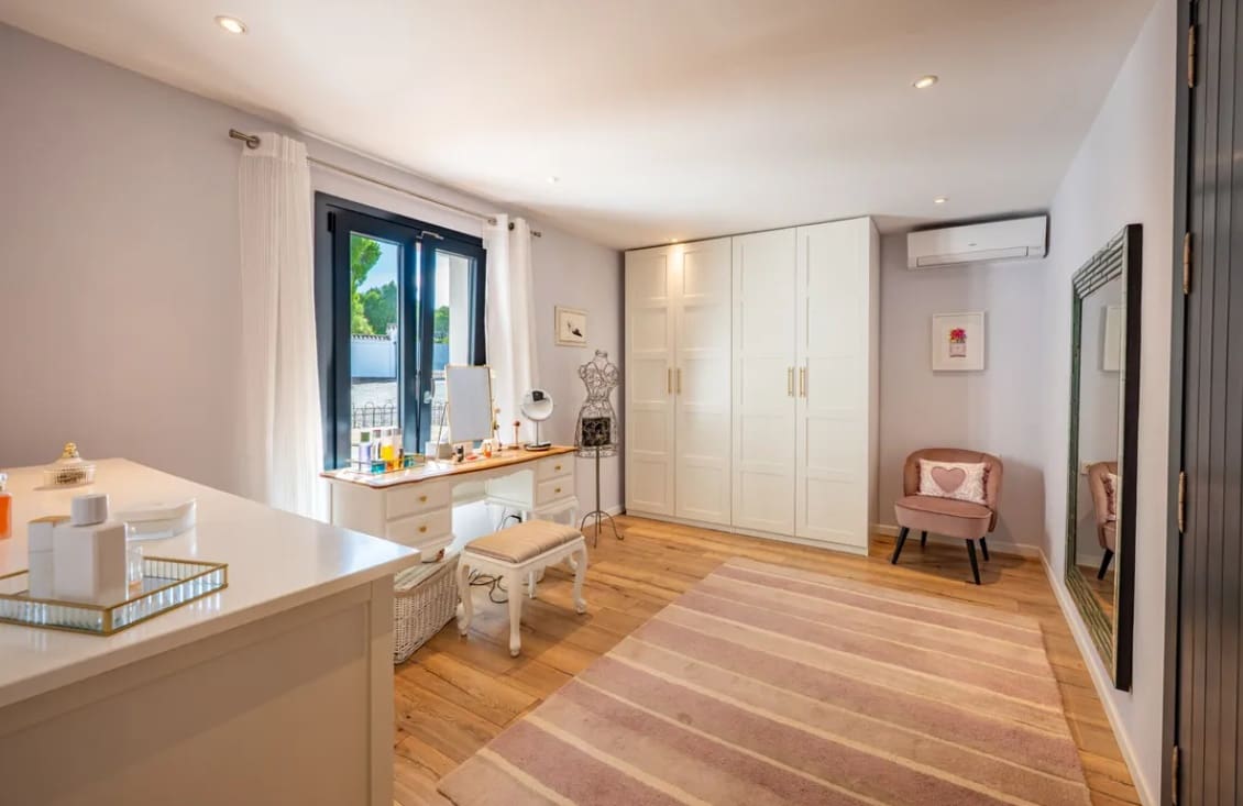 4 soverom Villa til salgs i San Roque med svømmebasseng garasje - € 1 595 000 (Ref: 10133164)
