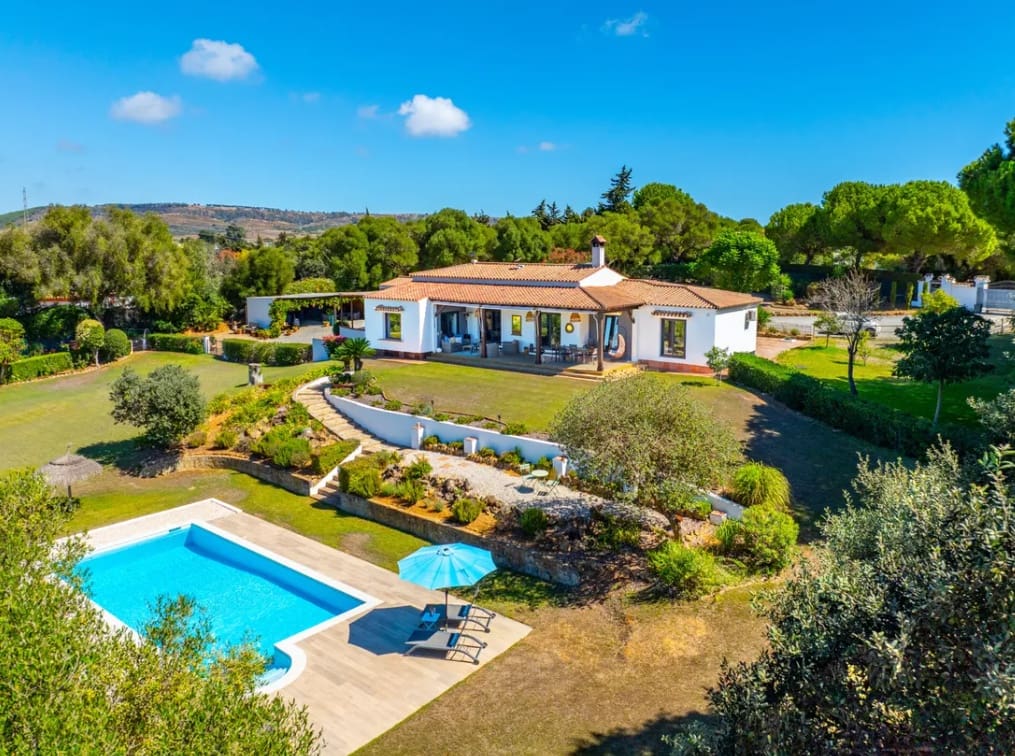 4 soverom Villa til salgs i San Roque med svømmebasseng garasje - € 1 595 000 (Ref: 10133164)