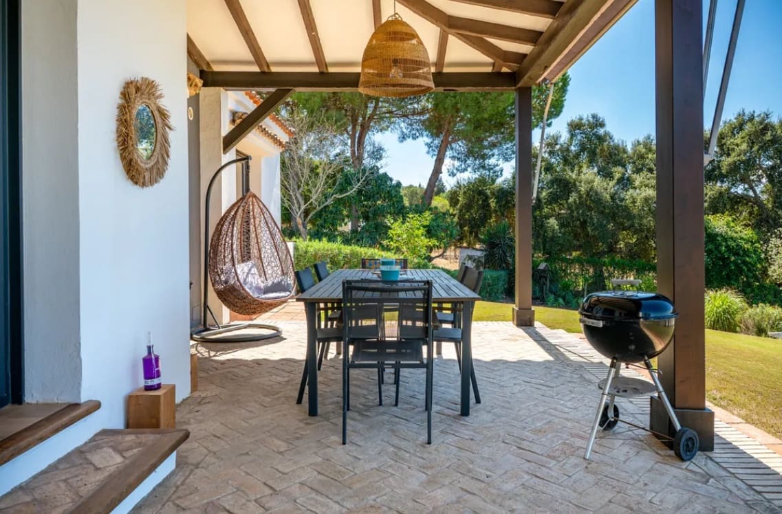 4 soverom Villa til salgs i San Roque med svømmebasseng garasje - € 1 595 000 (Ref: 10133164)