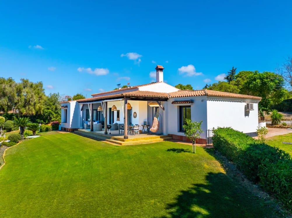4 soverom Villa til salgs i San Roque med svømmebasseng garasje - € 1 595 000 (Ref: 10133164)