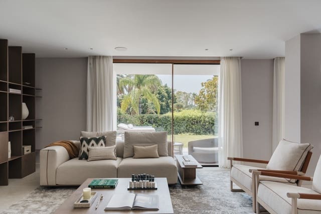 4 quarto Apartamento para venda em Nueva Andalucia, Marbella com piscina garagem - 2 595 000 € (Ref: 10133165)