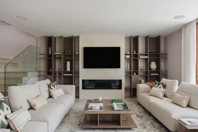 4 quarto Apartamento para venda em Nueva Andalucia, Marbella com piscina garagem - 2 595 000 € (Ref: 10133165)