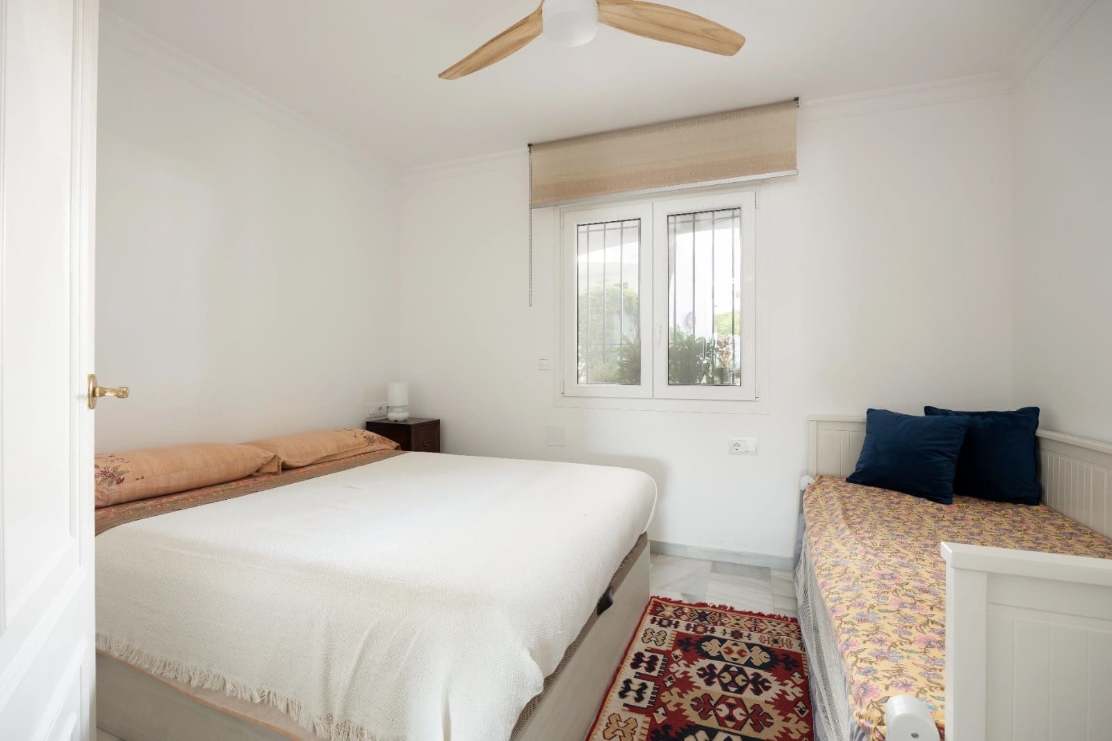 2 slaapkamer Appartement te koop in Calahonda met zwembad - € 699.000 (Ref: 10139322)