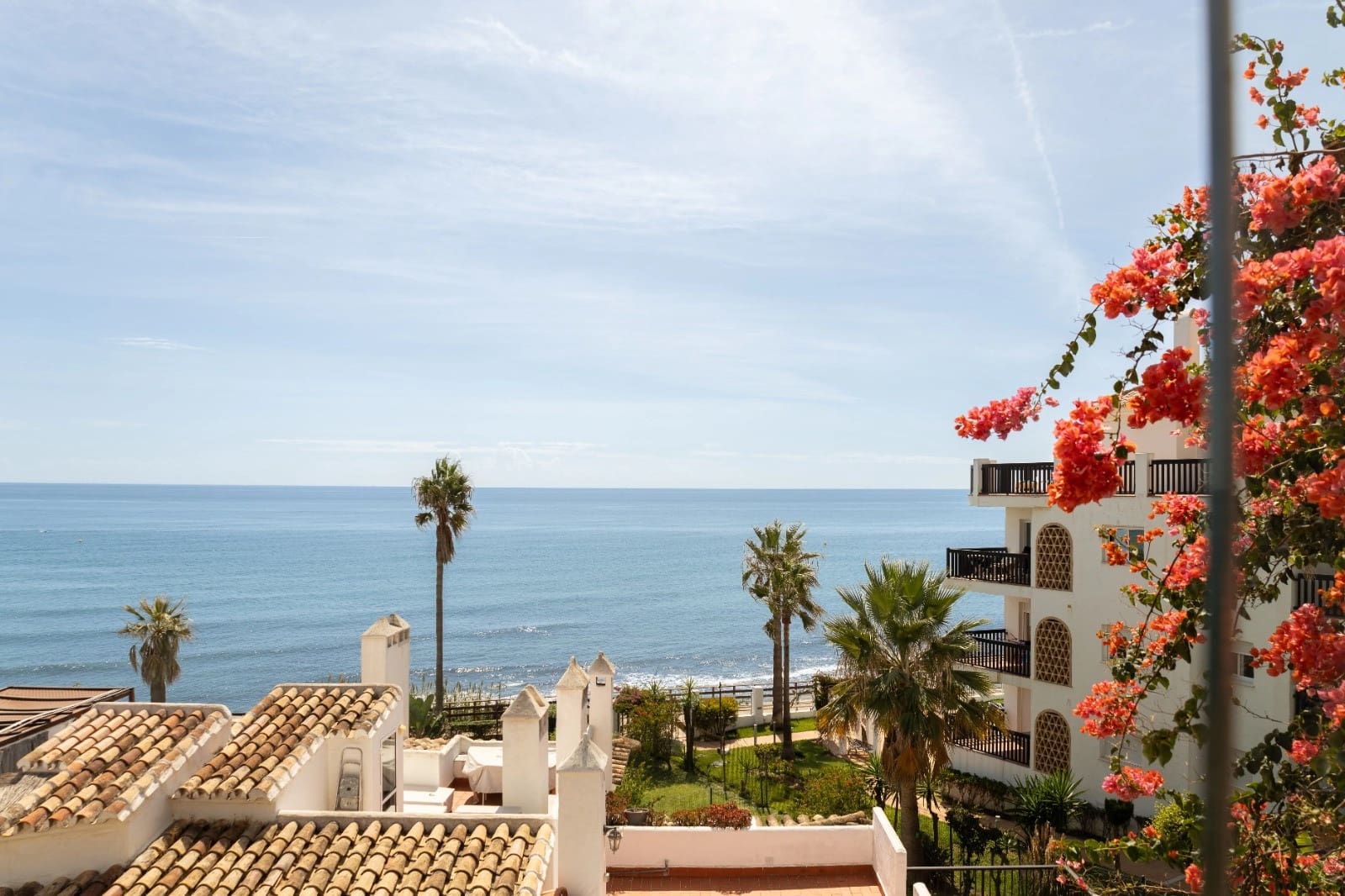 2 slaapkamer Appartement te koop in Calahonda met zwembad - € 699.000 (Ref: 10139322)