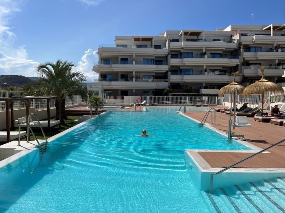 3 quarto Penthouse para venda em La Cala de Mijas com piscina garagem - 820 000 € (Ref: 10139323)