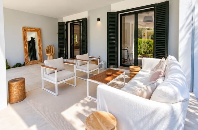 4 soverom Villa til salgs i Sotogrande Alto, San Roque med svømmebasseng garasje - € 1 460 000 (Ref: 10139327)