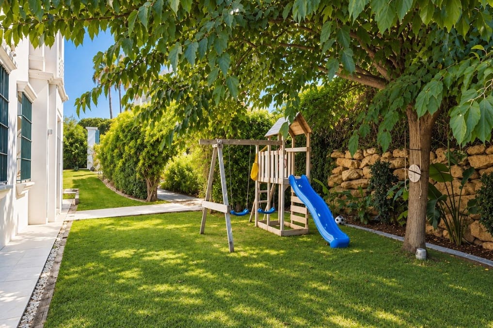 4 soverom Villa til salgs i Sotogrande med svømmebasseng garasje - € 1 460 000 (Ref: 10139327)