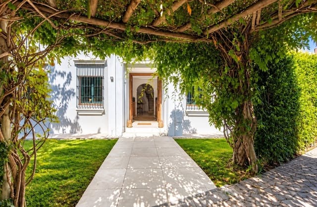 4 soverom Villa til salgs i Sotogrande Alto, San Roque med svømmebasseng garasje - € 1 460 000 (Ref: 10139327)