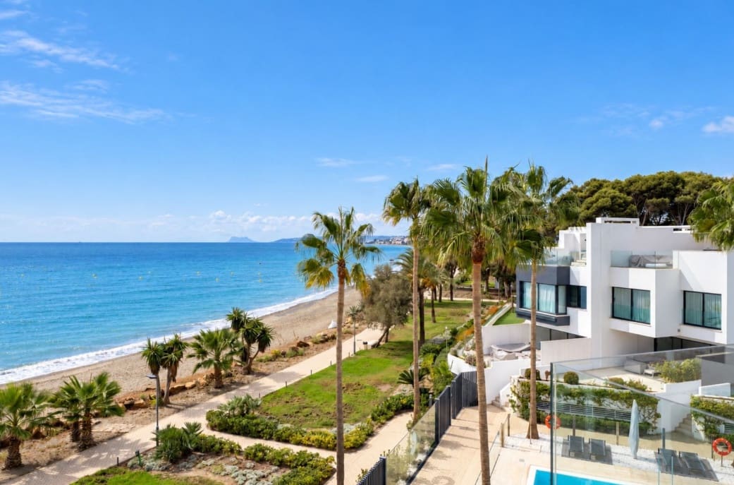 4 soveværelse Villa til salg i Estepona med swimmingpool garage - € 3.690.000 (Ref: 10161084)