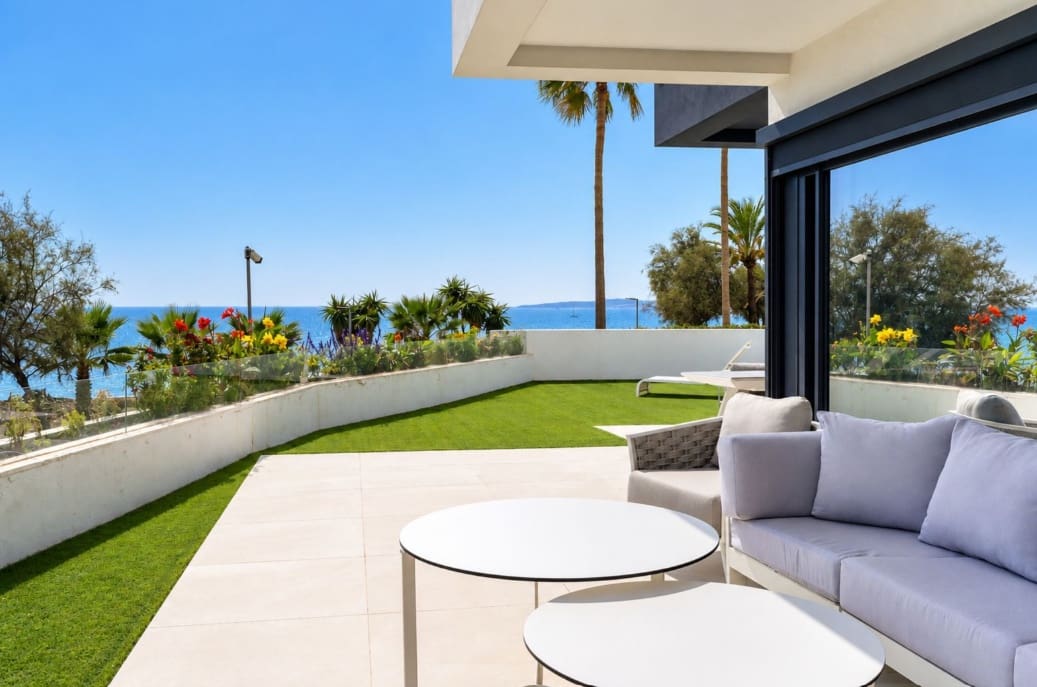 4 soveværelse Villa til salg i Estepona med swimmingpool garage - € 3.690.000 (Ref: 10161084)