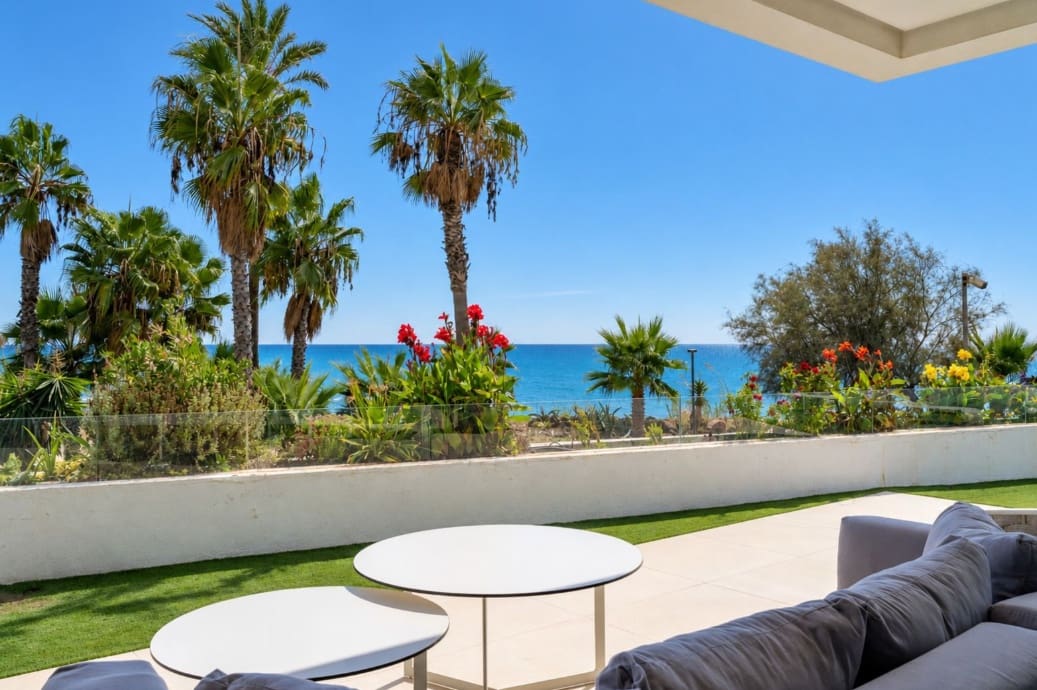 4 soveværelse Villa til salg i Estepona med swimmingpool garage - € 3.690.000 (Ref: 10161084)