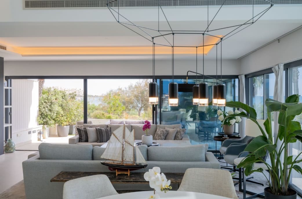 4 soveværelse Villa til salg i Estepona med swimmingpool garage - € 3.690.000 (Ref: 10161084)
