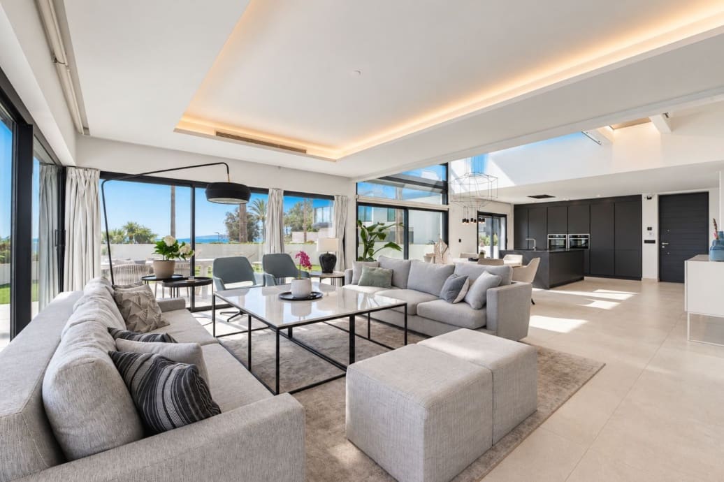 4 soveværelse Villa til salg i Estepona med swimmingpool garage - € 3.690.000 (Ref: 10161084)