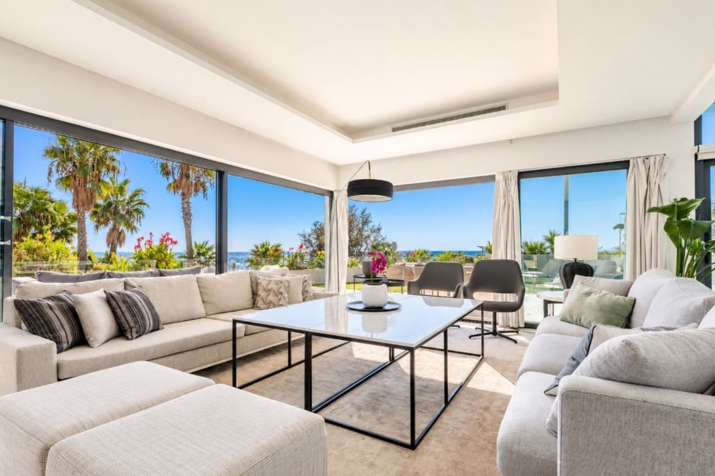 4 soveværelse Villa til salg i Estepona med swimmingpool garage - € 3.690.000 (Ref: 10161084)