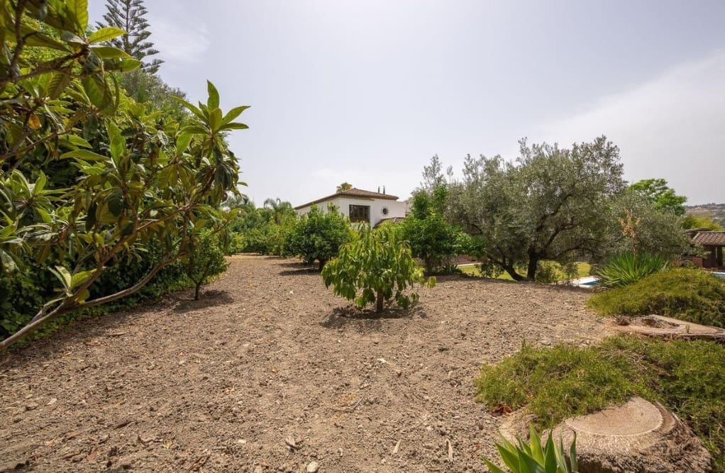 6 Zimmer Villa zu verkaufen in Alhaurin el Grande mit Pool - 1.500.000 € (Ref: 10161085)