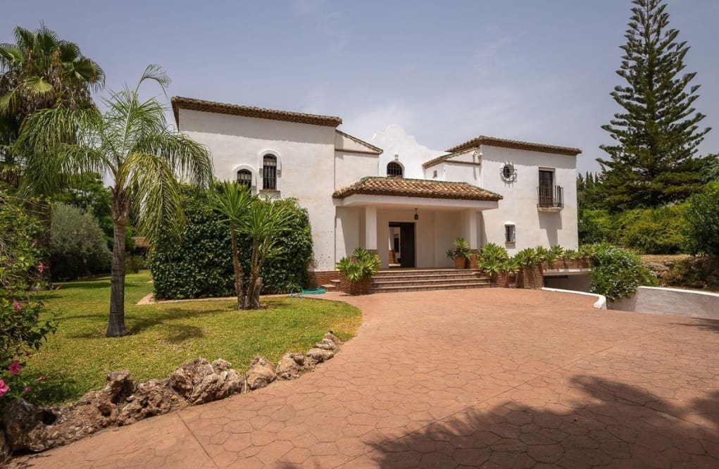 6 Zimmer Villa zu verkaufen in Alhaurin el Grande mit Pool - 1.500.000 € (Ref: 10161085)