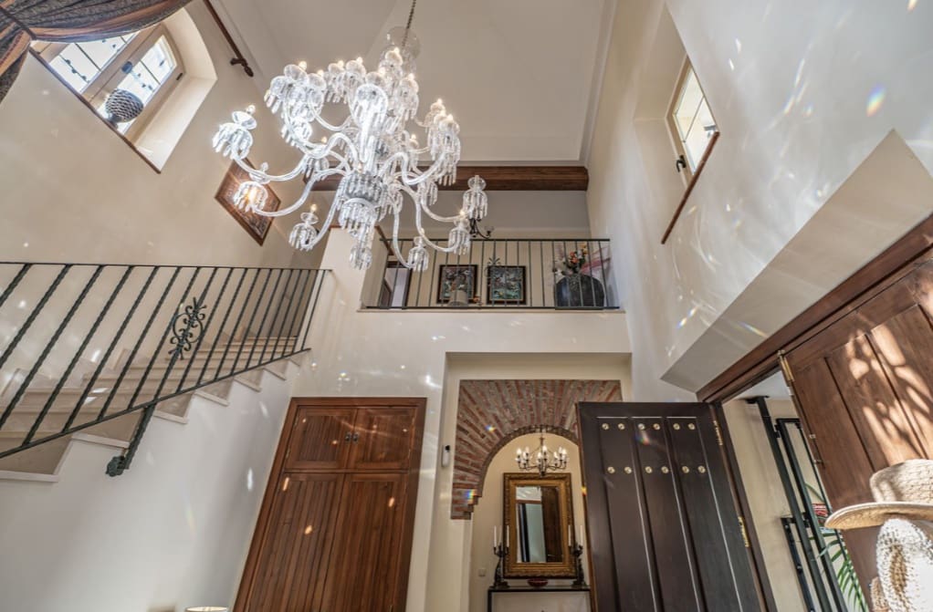 4 soveværelse Villa til salg i Mijas Costa med swimmingpool garage - € 1.985.000 (Ref: 10161086)