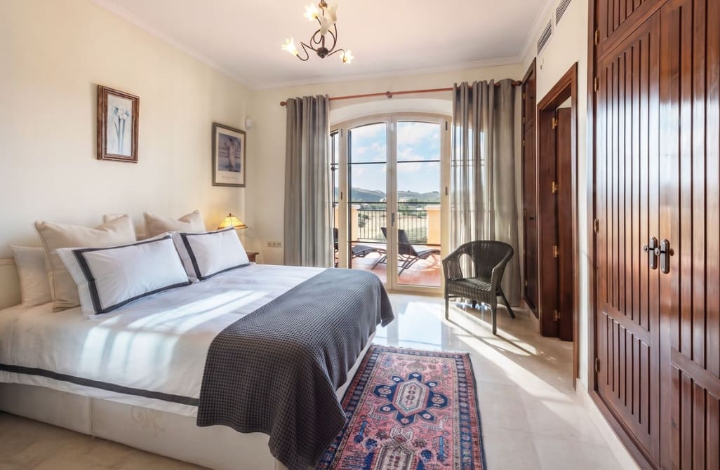 4 soveværelse Villa til salg i Mijas Costa med swimmingpool garage - € 1.985.000 (Ref: 10161086)