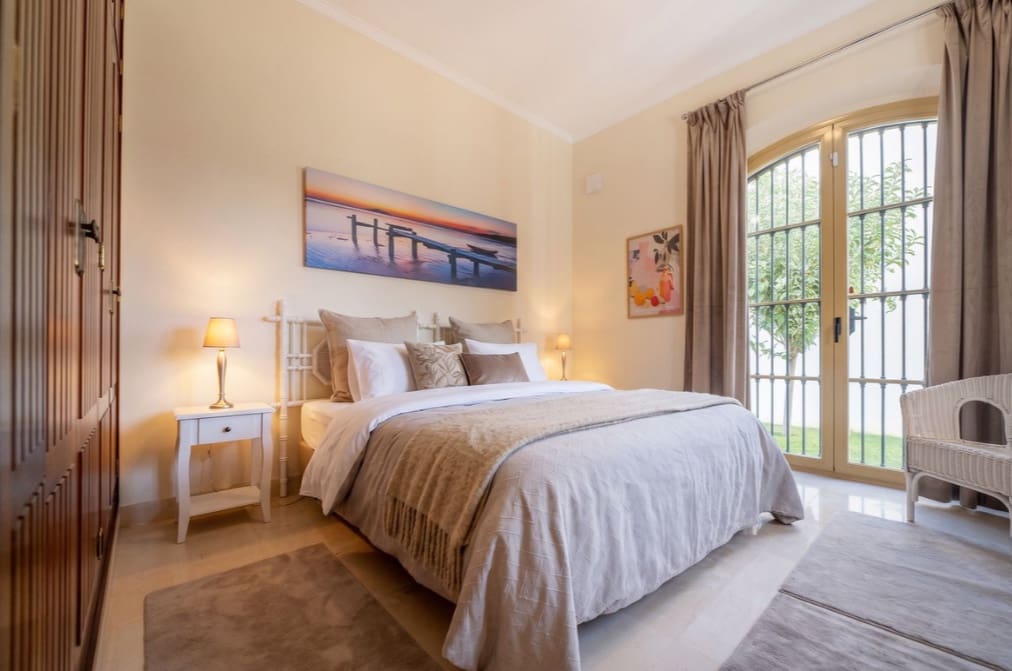 4 soveværelse Villa til salg i Mijas Costa med swimmingpool garage - € 1.985.000 (Ref: 10161086)
