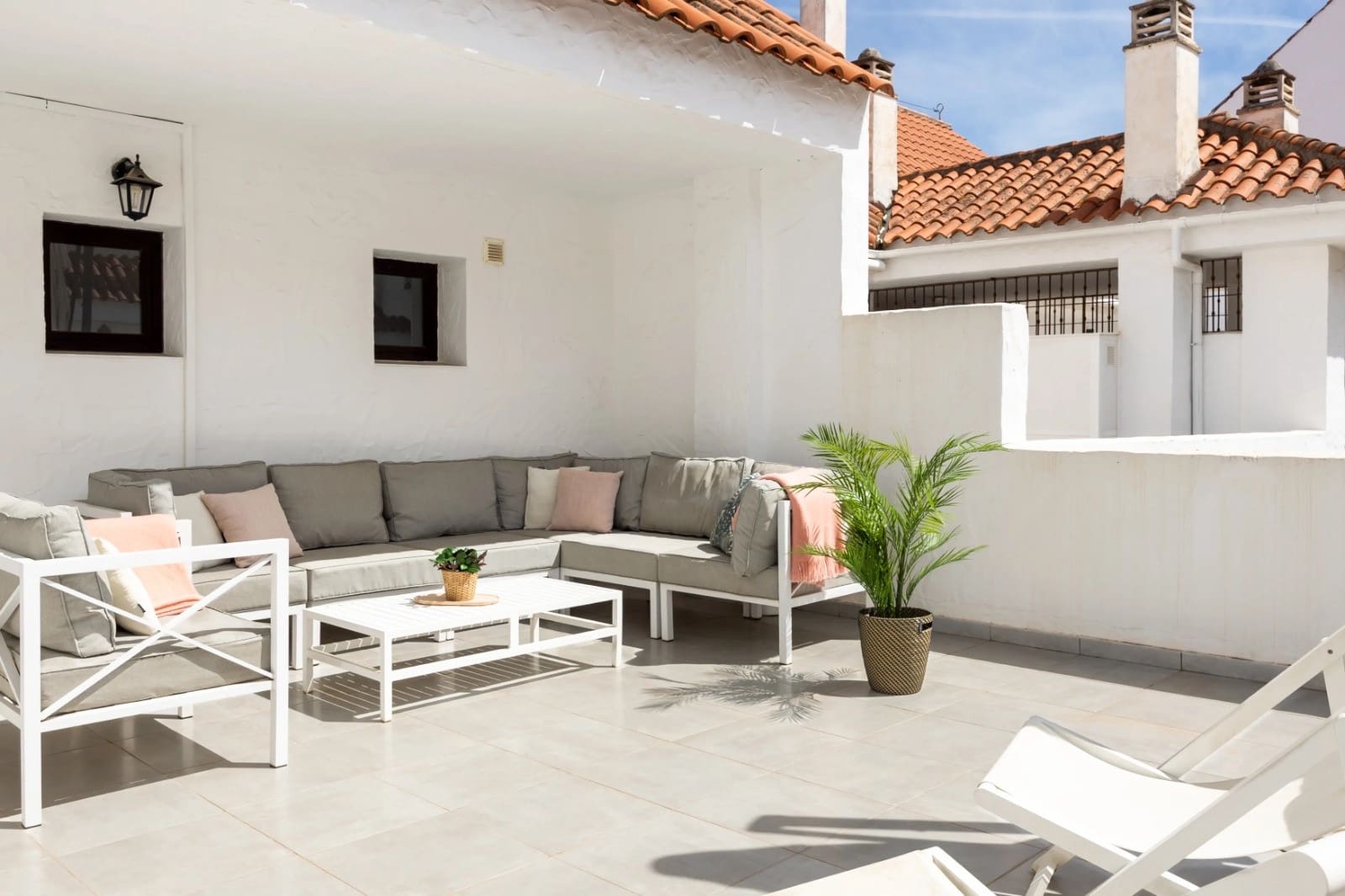 4 quarto Penthouse para venda em Nueva Andalucia com piscina garagem - 950 000 € (Ref: 10161087)