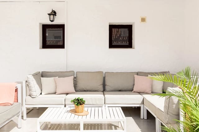4 quarto Penthouse para venda em Nueva Andalucia, Marbella com piscina garagem - 950 000 € (Ref: 10161087)