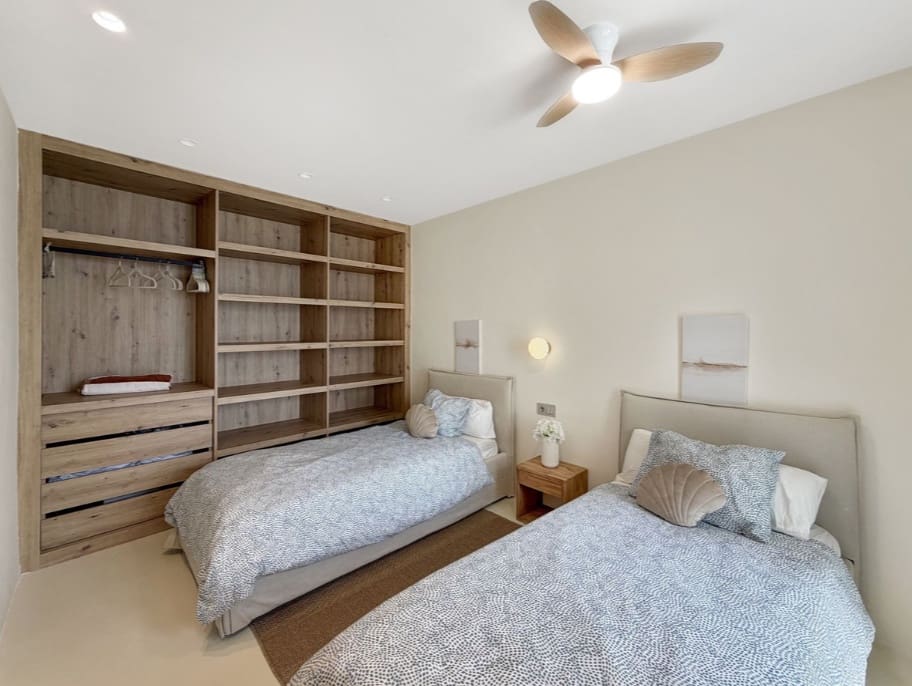 4 quarto Moradia para venda em Manilva com piscina garagem - 1 400 000 € (Ref: 10161090)