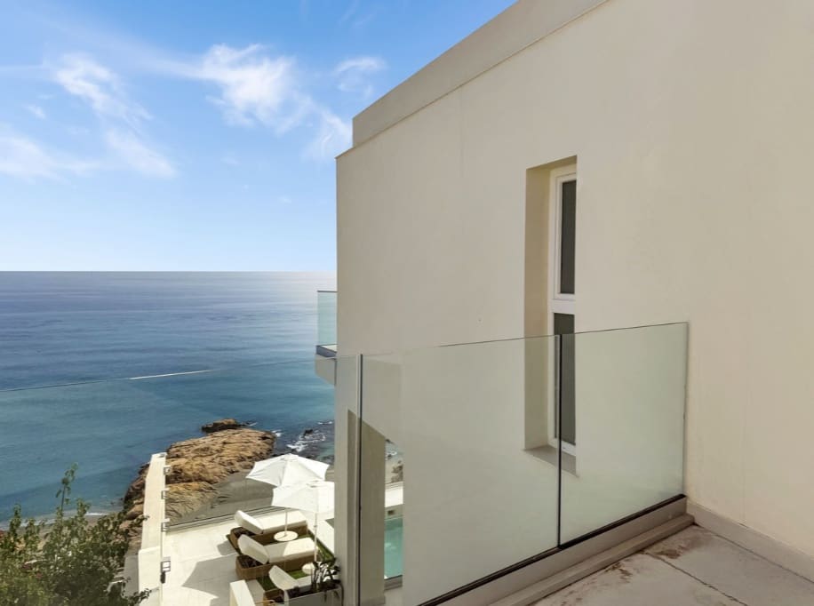 4 quarto Moradia para venda em Manilva com piscina garagem - 1 400 000 € (Ref: 10161090)