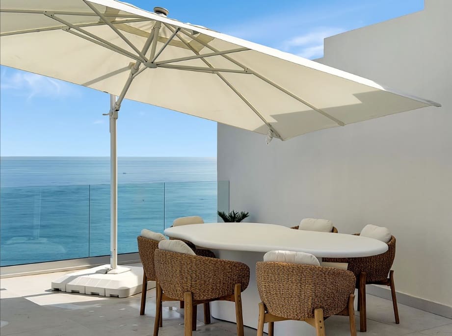 4 quarto Moradia para venda em Manilva com piscina garagem - 1 400 000 € (Ref: 10161090)