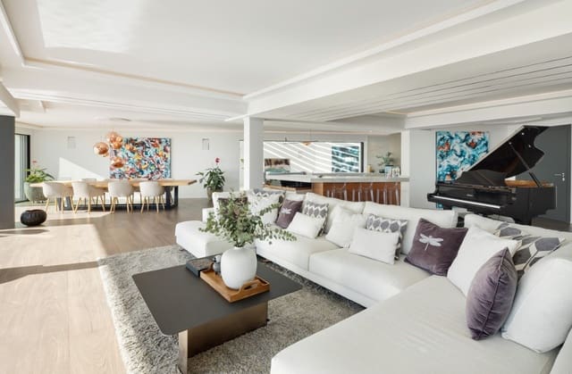 Chalet de 6 habitaciones en Benalmádena en venta con piscina garaje - 7.995.000 € (Ref: 10161091)