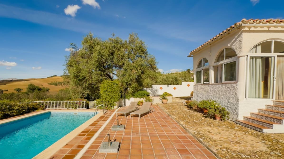 2 chambre Villa/Maison à vendre à Almogia avec piscine garage - 299 000 € (Ref: 10162864)