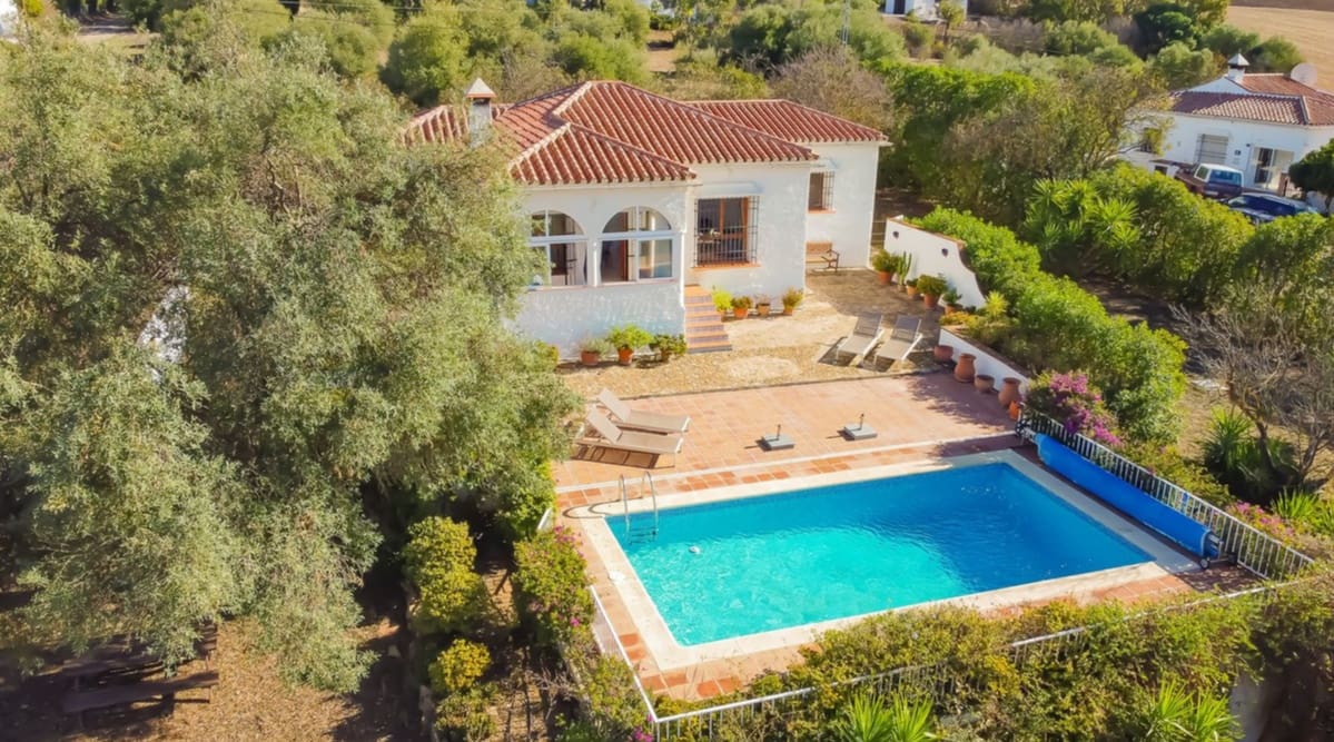 2 chambre Villa/Maison à vendre à Almogia avec piscine garage - 299 000 € (Ref: 10162864)
