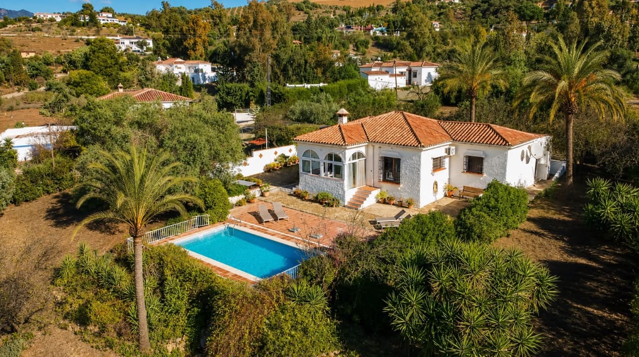 2 chambre Villa/Maison à vendre à Almogia avec piscine garage - 299 000 € (Ref: 10162864)