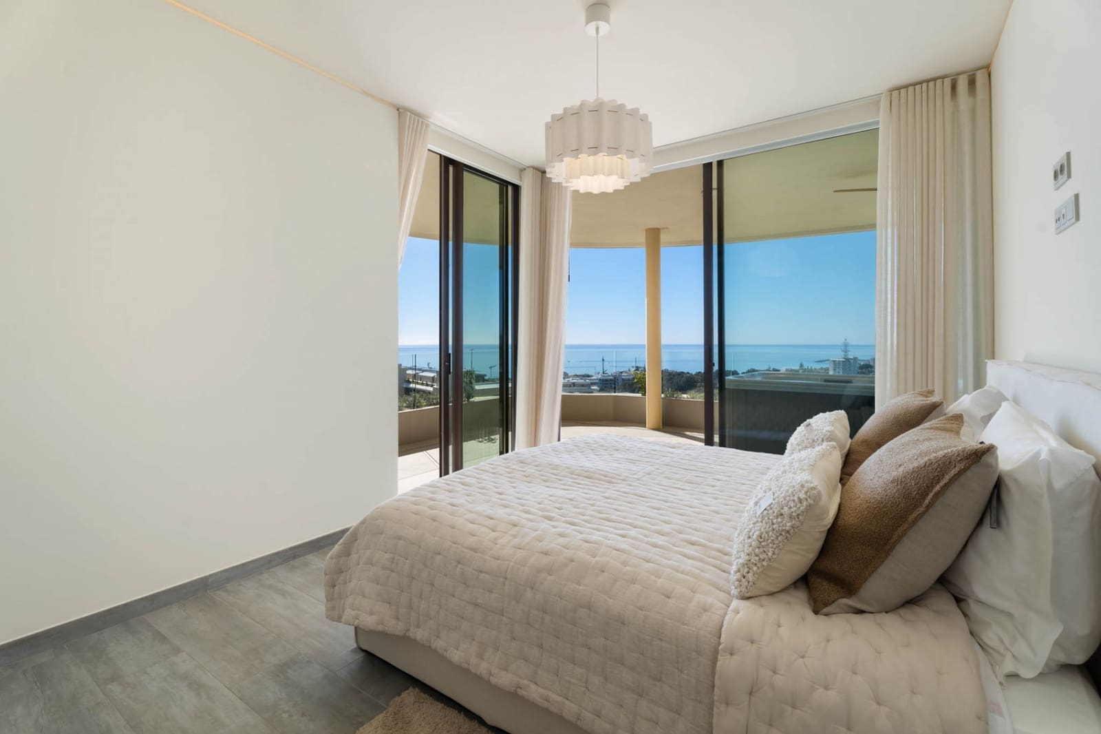 3 soveværelse Lejlighed til salg i Fuengirola med swimmingpool garage - € 910.000 (Ref: 10162867)