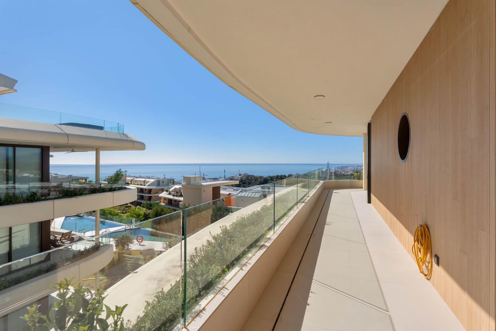 3 soveværelse Lejlighed til salg i Fuengirola med swimmingpool garage - € 910.000 (Ref: 10162867)
