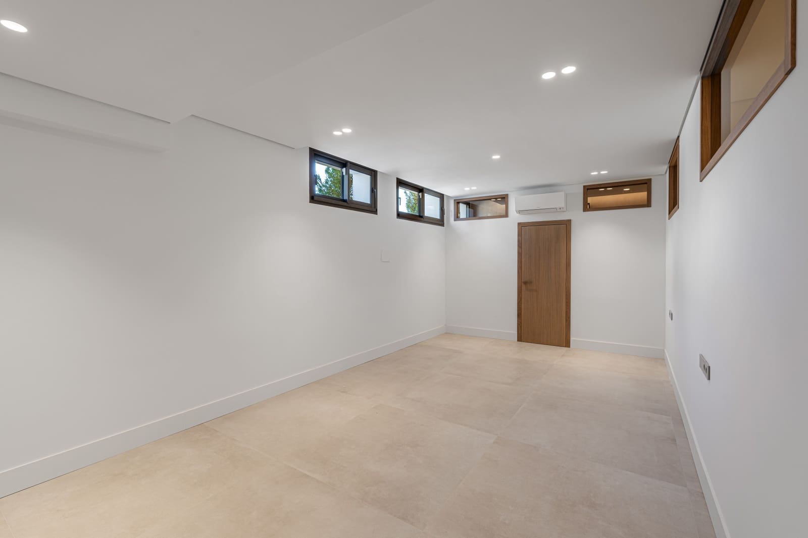 5 slaapkamer Villa te koop in Malaga stad met zwembad garage - € 3.950.000 (Ref: 10173385)