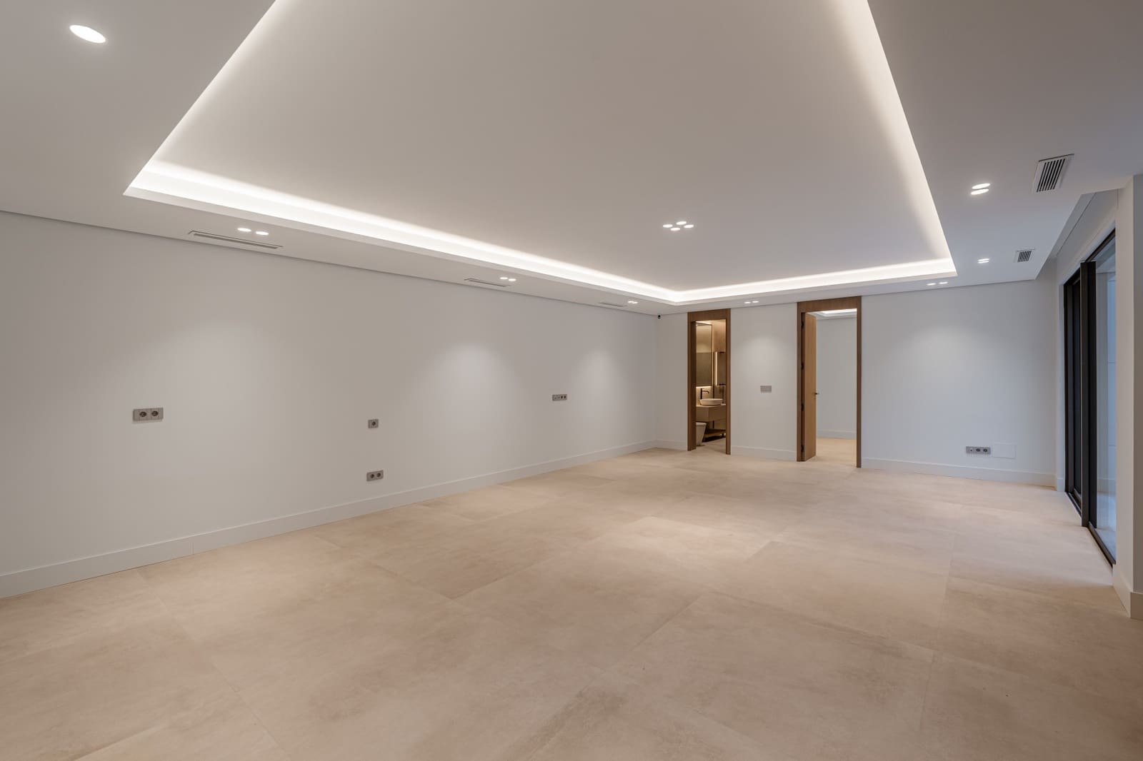 5 slaapkamer Villa te koop in Malaga stad met zwembad garage - € 3.950.000 (Ref: 10173385)