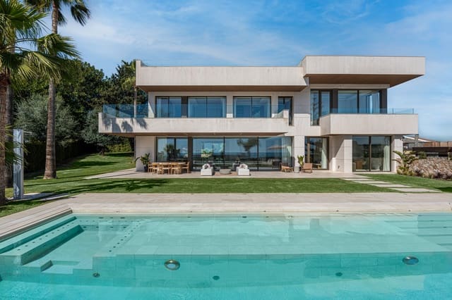 5 bedroom Villa for sale in Málaga city with pool garage - € 3,950,000 (Ref: 10173385)