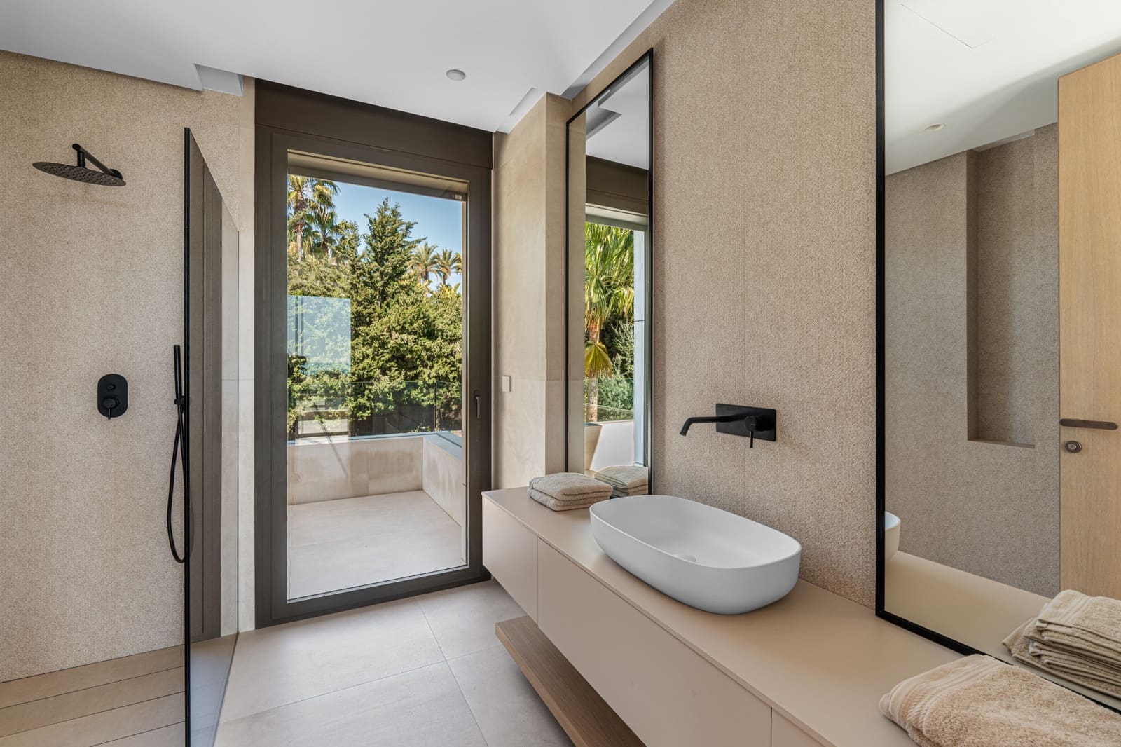 5 slaapkamer Villa te koop in Malaga stad met zwembad garage - € 3.950.000 (Ref: 10173385)
