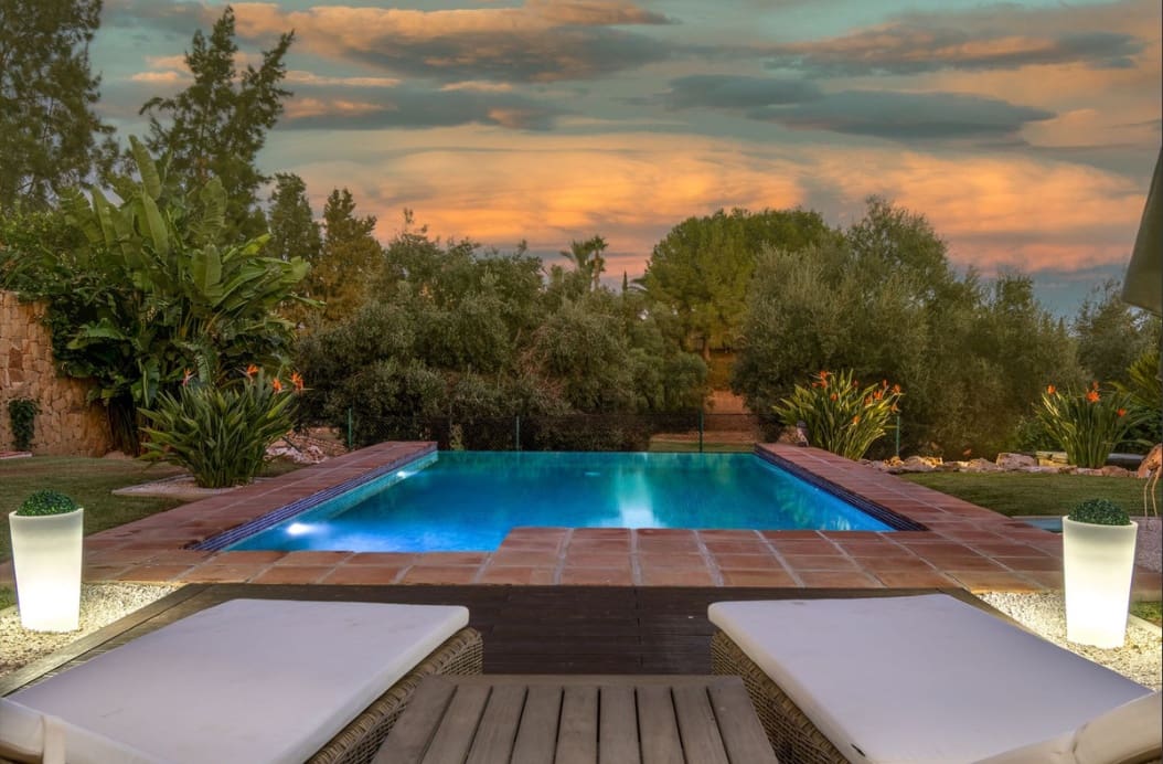 5 Zimmer Villa zu verkaufen in Mijas Costa mit Pool Garage - 1.650.000 € (Ref: 10179930)