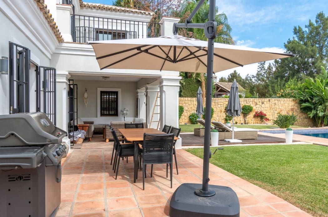 5 Zimmer Villa zu verkaufen in Mijas Costa mit Pool Garage - 1.650.000 € (Ref: 10179930)