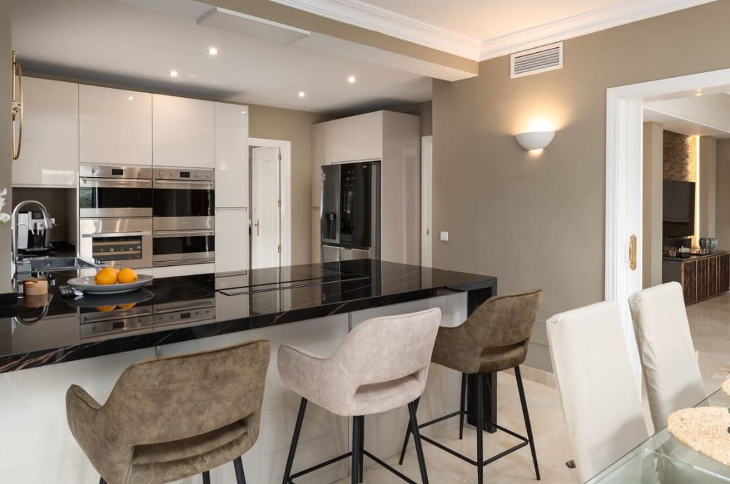 5 Zimmer Villa zu verkaufen in Mijas Costa mit Pool Garage - 1.650.000 € (Ref: 10179930)