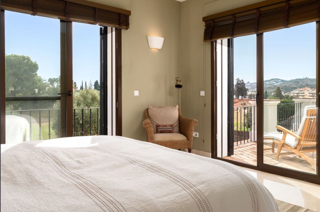 5 Zimmer Villa zu verkaufen in Mijas Costa mit Pool Garage - 1.650.000 € (Ref: 10179930)