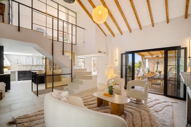 4 bedroom Terraced Villa for sale in Golden Mile, Marbella with pool garage - € 1,650,000 (Ref: 10182677)