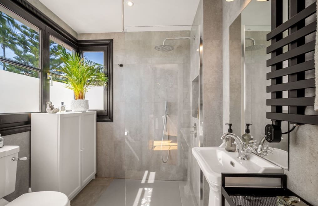 4 bedroom Terraced Villa for sale in Golden Mile with pool garage - € 1,650,000 (Ref: 10182677)