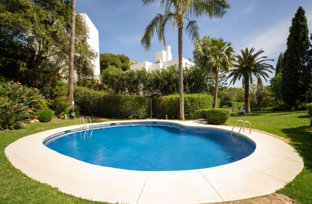 4 bedroom Terraced Villa for sale in Golden Mile with pool garage - € 1,650,000 (Ref: 10182677)