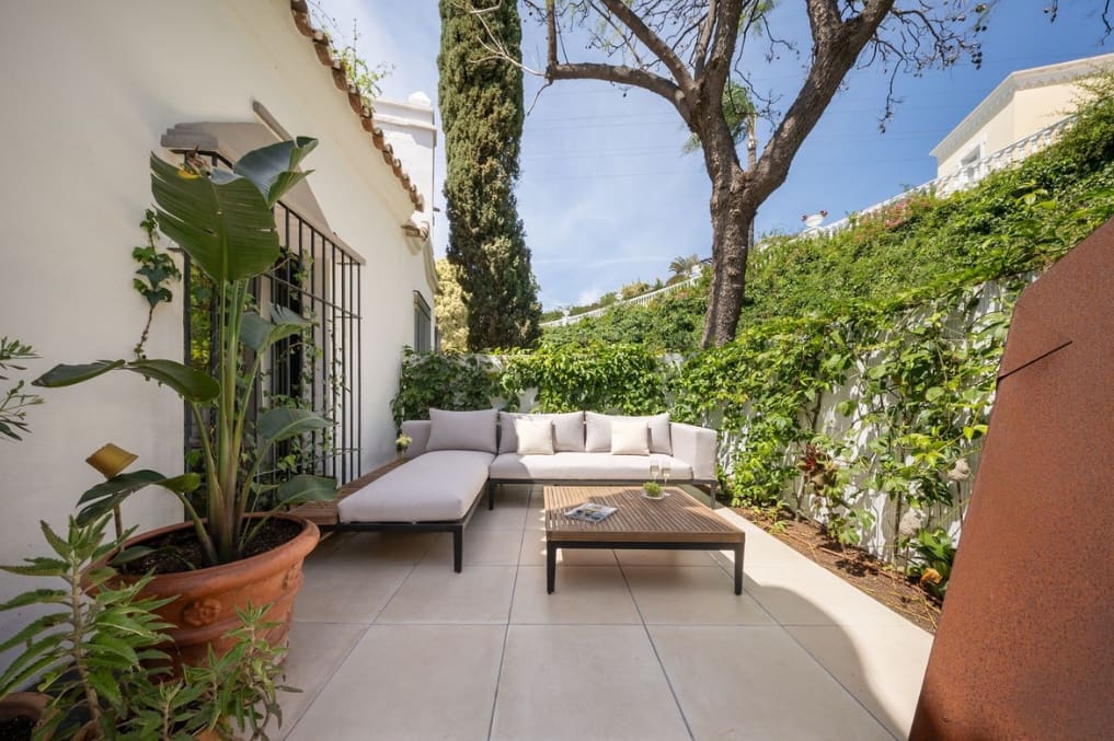4 bedroom Terraced Villa for sale in Golden Mile with pool garage - € 1,650,000 (Ref: 10182677)